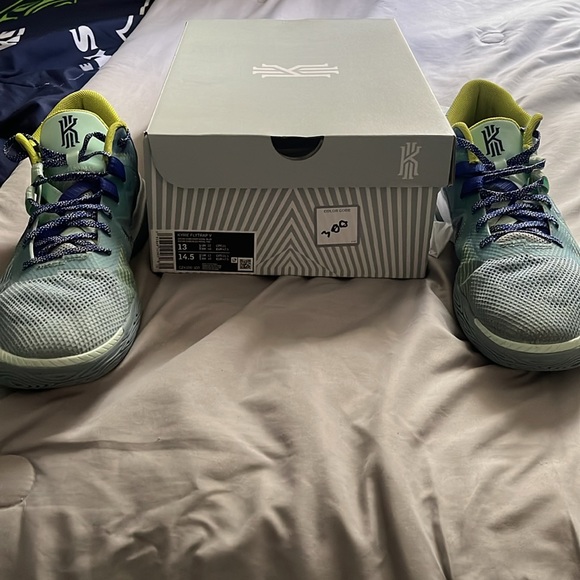 Kyrie flytrap v - Picture 4 of 4